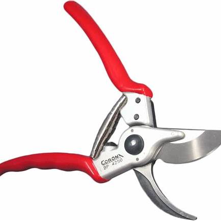 Corona BP 4250 Aluminum Bypass Pruner – 1-Inch Cutting Capacity